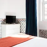 Boho Guesthouse Rooms & Apartments Гостевой дом Лиссабон